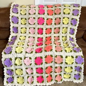 Crochet Blanket Throw Afghan Granny Square Rosettes Vintage Large
72 L X 54 W